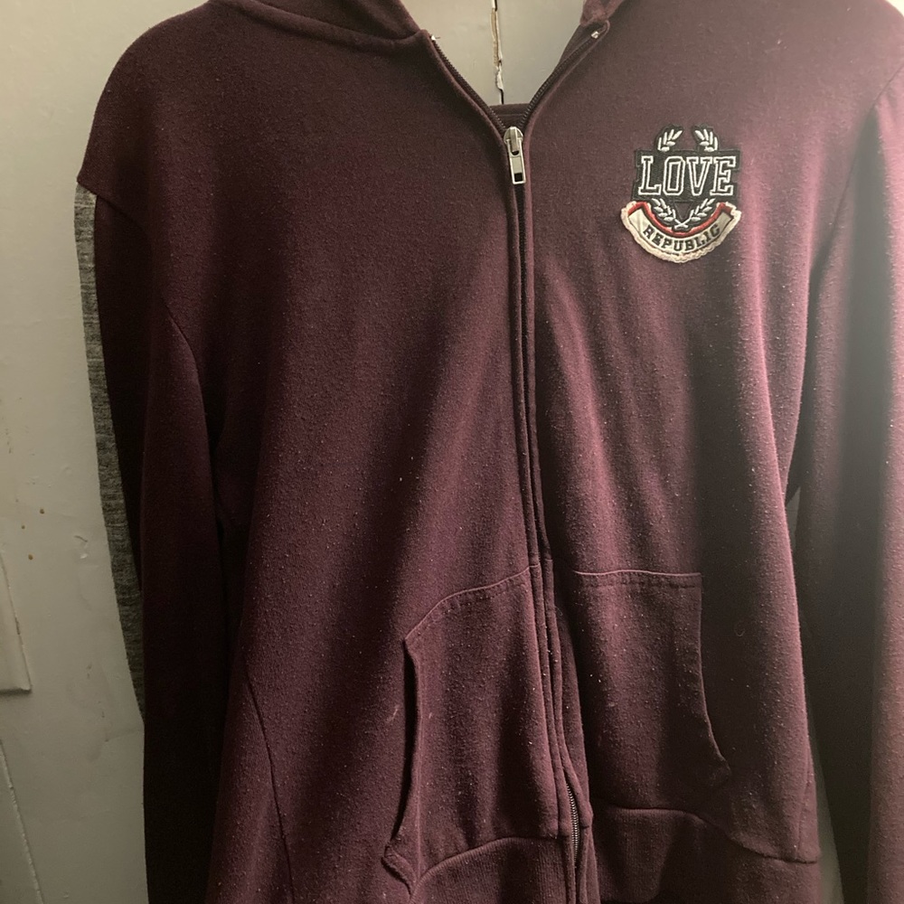 Burgundy Sweater w/Graphics